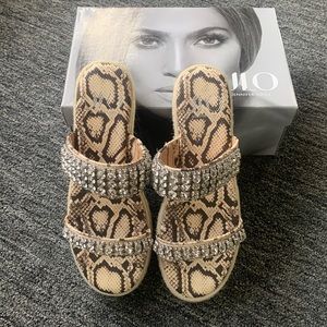 J Lo Jennifer Lopez halil wedge sandal